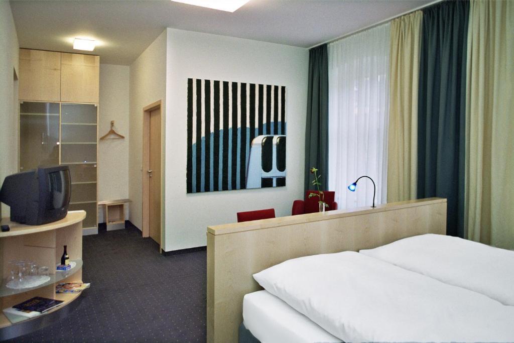 Hôtel Galerie Greifswald Buitenkant foto